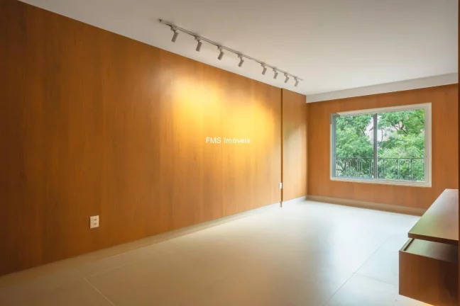 Imagem Apartamento à venda no bairro Itaim Bibi com 2 suítes, 1 vaga, 80m².