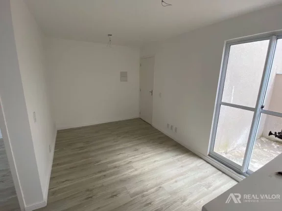 Imagem Apartamento para Locação de 02 Dormitórios em Campo Largo no Condomínio Oregon