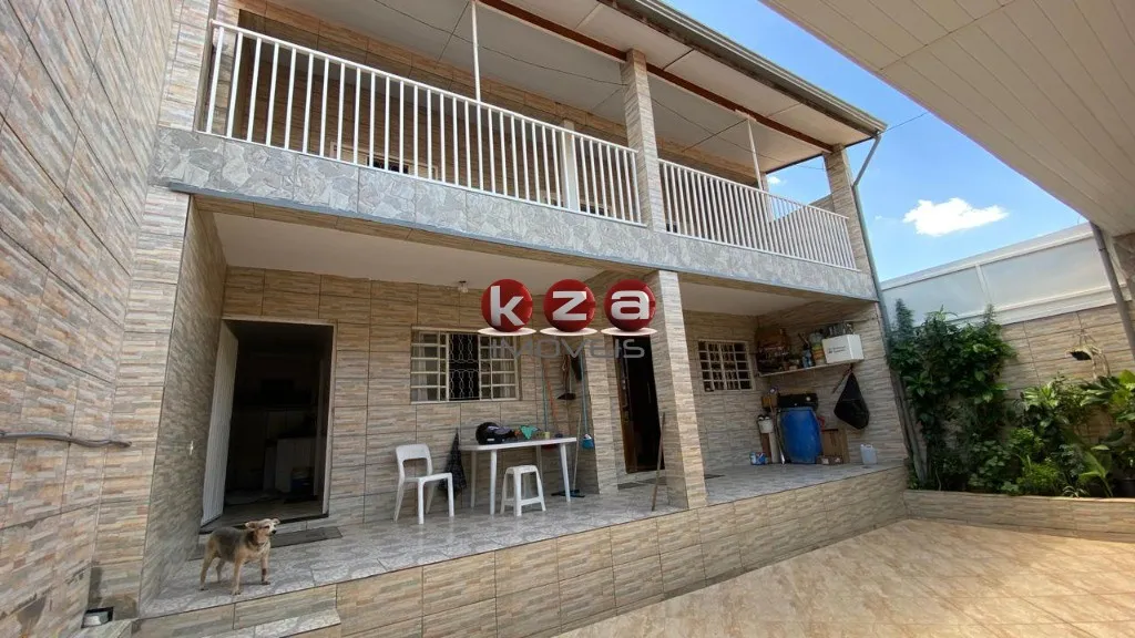 Imagem Casa à venda em Valinhos-SP, Jardim Universo: 4 quartos, 1 suíte, 1 sala, 2 banheiros, 4 vagas de garagem, 177m².