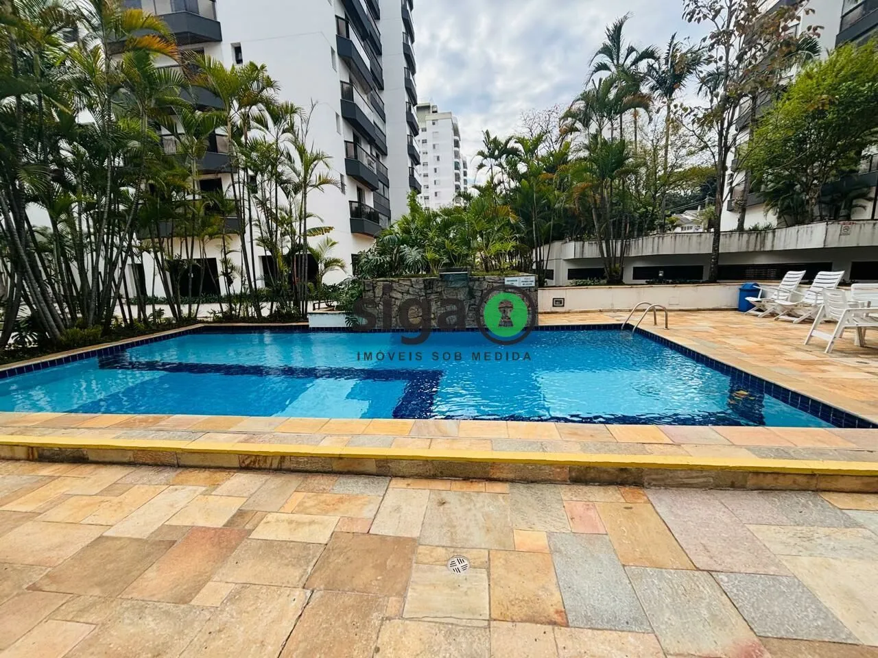 Imagem Cobertura à venda no Jardim Guedala | 227m² | 4 dormitórios | Piscina privativa