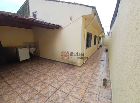 Foto do imóvel Casa com 3 dormitórios à venda, 114 m² por R$ 495.000,00 - Maracanã - Praia Grande/SP