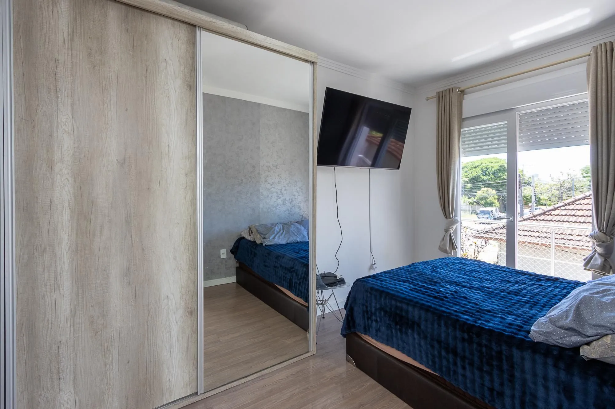 Imagem Linda Casa em condomínio , localizada no bairro TRISTEZA, Zona Sul de PORTO ALEGRE..