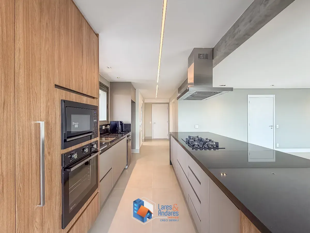 Imagem Apartamento para venda em Brooklin com 4 quartos, sendo 2 suítes, 190m²