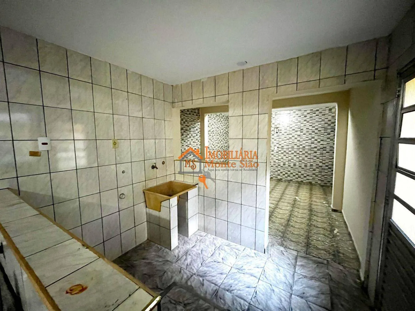 Imagem Sobrado com 4 dormitórios à venda, 250 m² por R$ 540.000,00 - Parque Santos Dumont - Guarulhos/SP