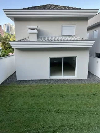 Imagem Residência de alto Padrão à venda em Joinville, bairro Glória