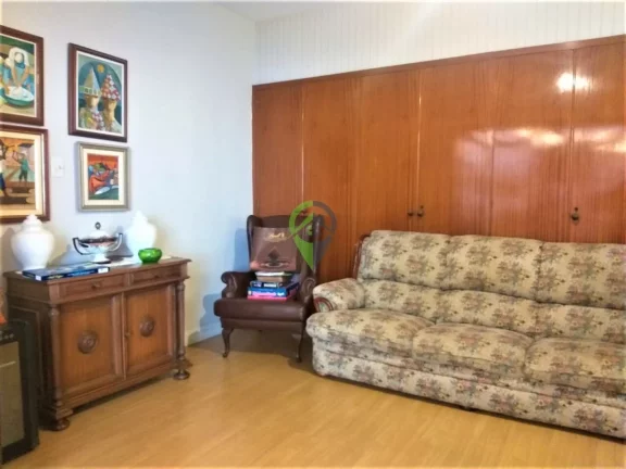 Imagem Apartamento clássico no Gonzaga em Santos com vista lateral para o mar!