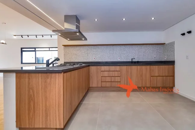 Imagem Espaçoso Apartamento de Reformado com 3 quartos (sendo 2 Suítes) em Cerqueira César, São Paulo - 220,95m² e 2 Vagas de Garagem!