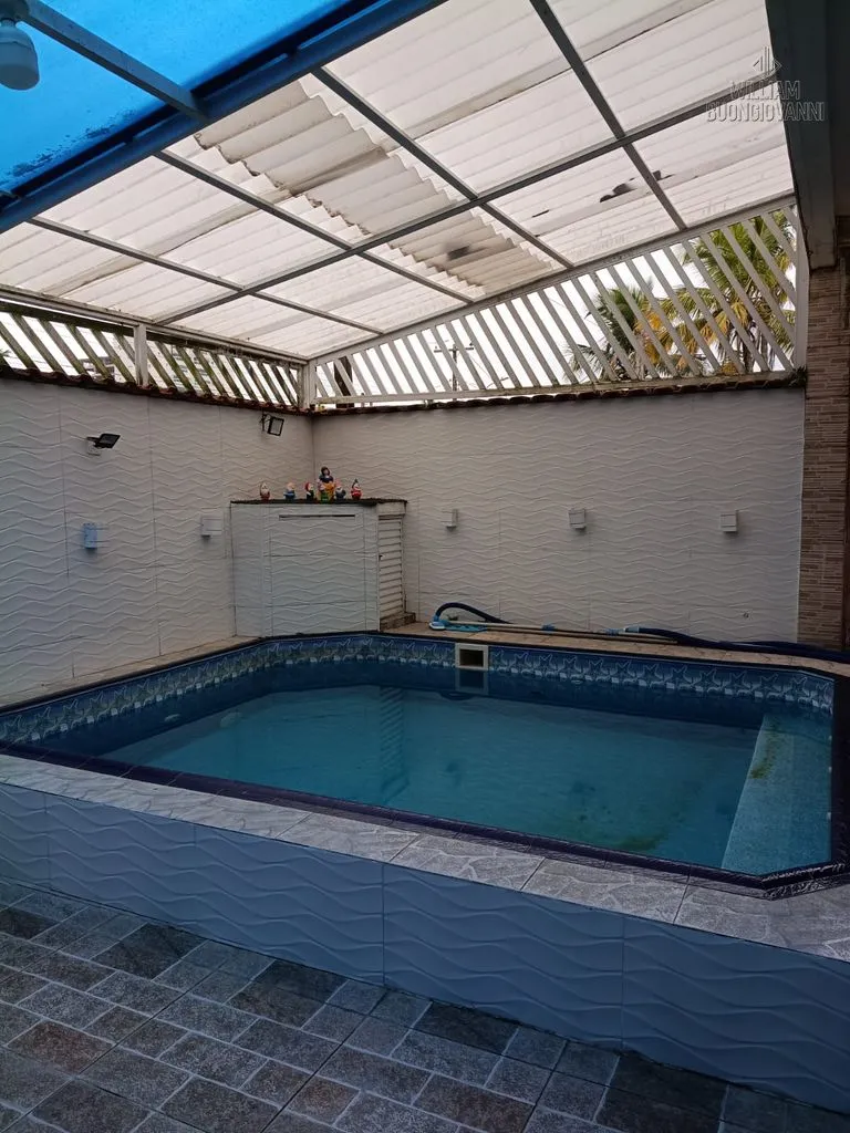 Imagem Casa 4 dormitórios sendo 1 suíte no bairro FLORIDA