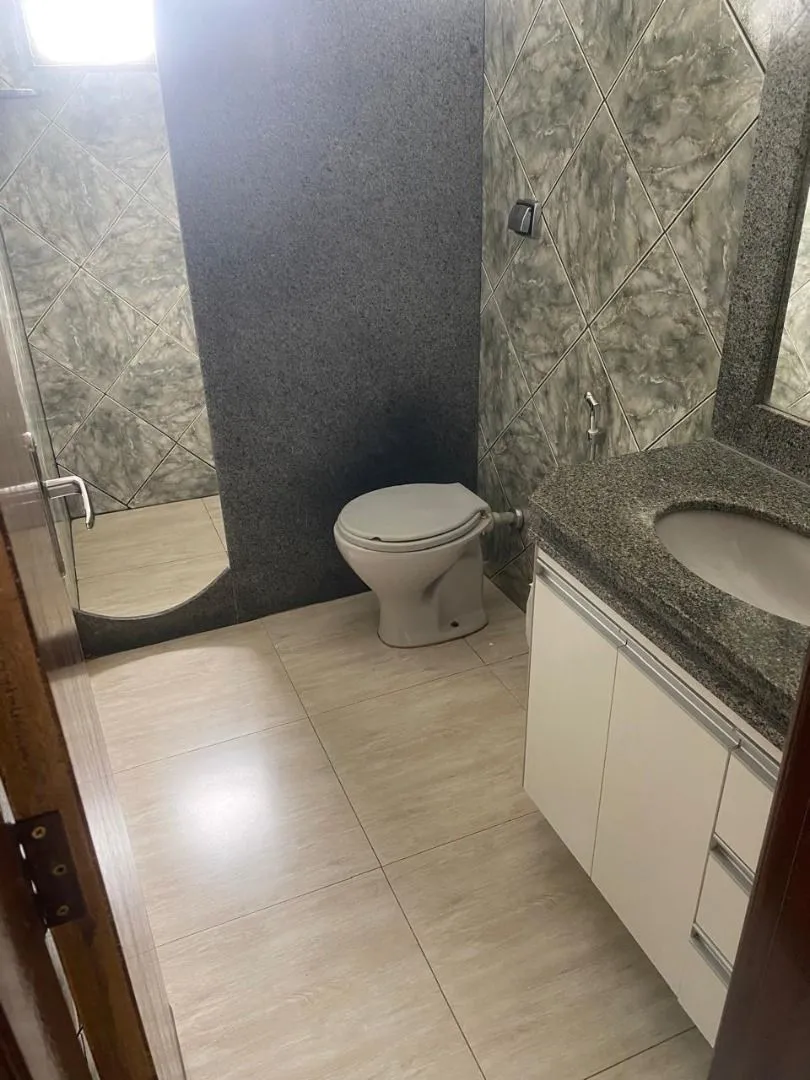 Imagem Casa à venda, 230 m² por R$ 750.000,00 - Jardim Califórnia - Patos de Minas/MG