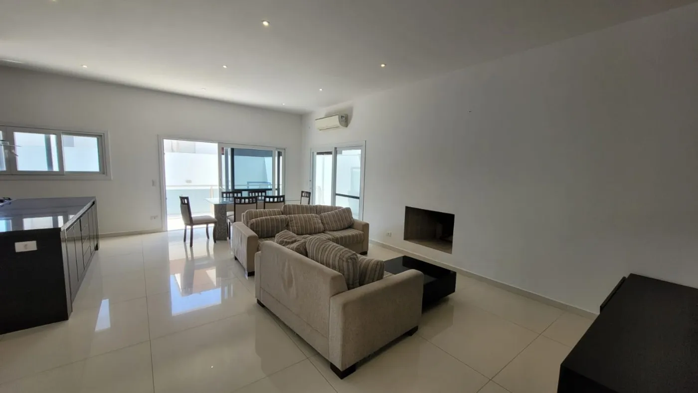 Imagem Casa para Venda em Itanhaém, Vila São Paulo, 4 dormitórios, 4 suítes, 2 banheiros, 3 vagas