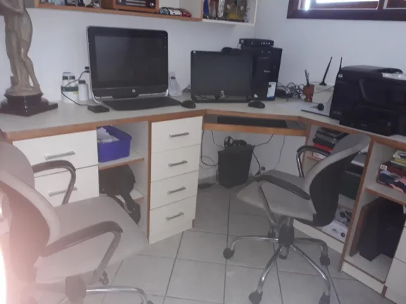 Imagem Casa Alto Padrão para Venda em Rio de Janeiro, Campo Grande, 5 dormitórios, 2 suítes, 6 banheiros, 3 vagas