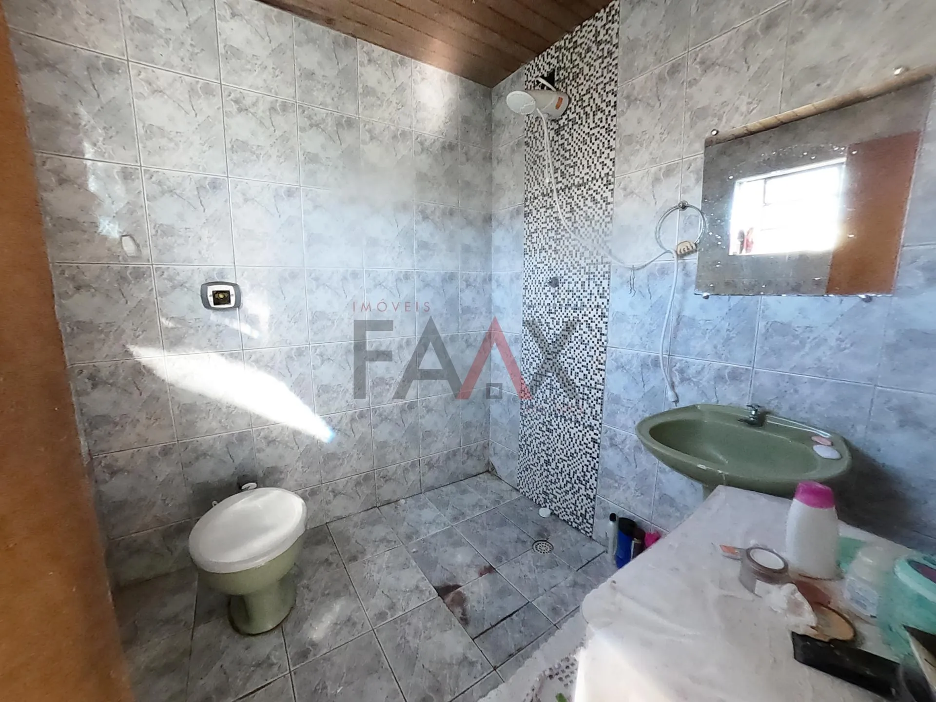 Imagem Casa a venda com terreno de 600m localizado no bairro dos Estados em Guarapuava