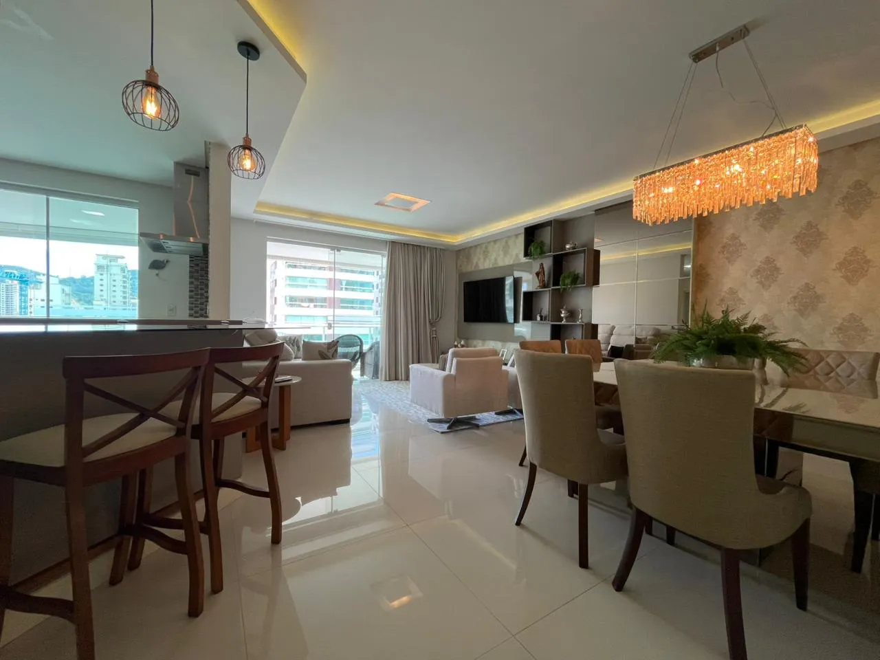 Imagem Apartamento com vista para o mar à venda com 209m2 por R$ 4.200.000,00