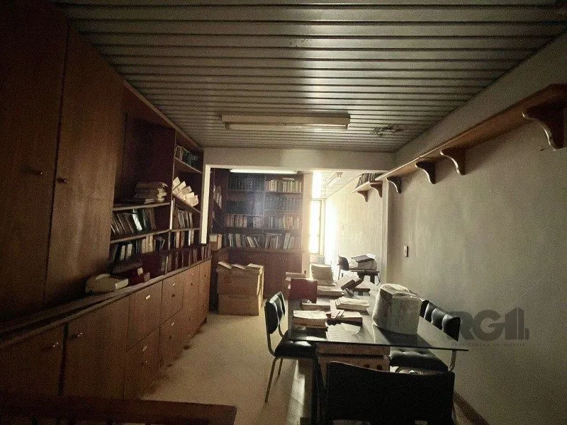 Imagem Conjunto/Sala para Venda - 37.47m², 0 dormitórios, Petrópolis