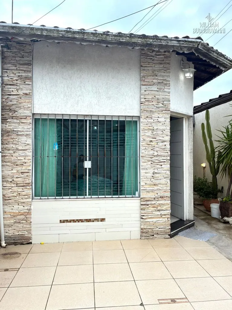 Imagem Casa Ampla 138m² | Suíte c/ Banheira | 2 Vagas | 700m da Praia