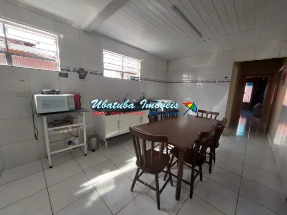 Imagem casa bem localizada com 03 dormitórios no centro
