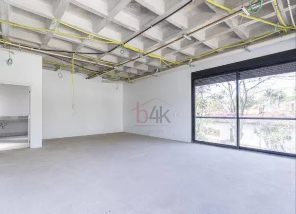 Imagem Casa em condomínio fechado no Jardim Petrópolis.