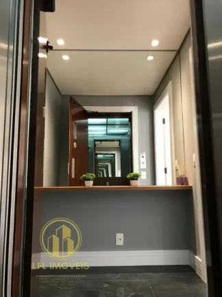 Imagem Apartamento Espaçoso Pronto para Morar na Vila Mariana com 4 Quartos, 3 Suítes e Área de Lazer Completa