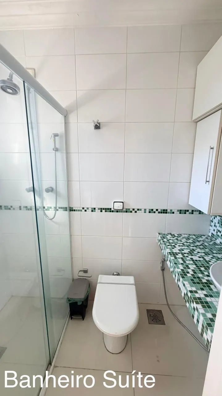 Imagem Apartamento de 2 quartos, suíte e 1 vaga de garagem no bairro Menino Deus em POA