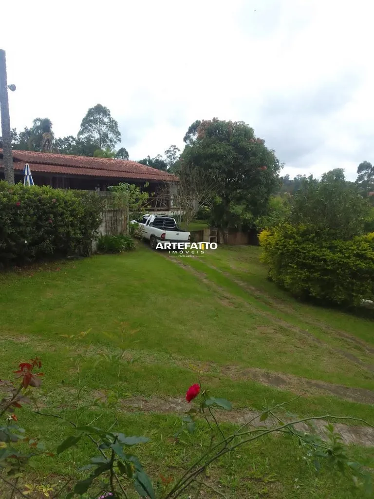 Imagem Sitio &amp; chácara de 2250 m2 toda cercada
