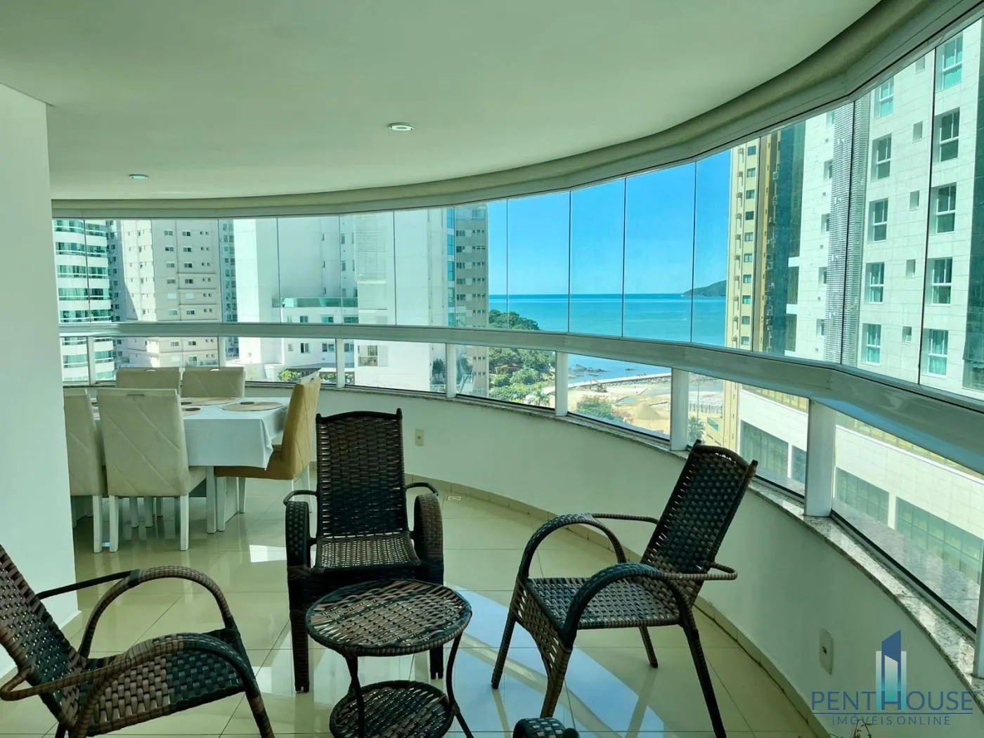 Imagem Apartamento Quadra Mar para Venda em Balneário Camboriú, PIONEIROS, 3 dormitórios, 3 suítes, 4 banheiros, 2 vagas