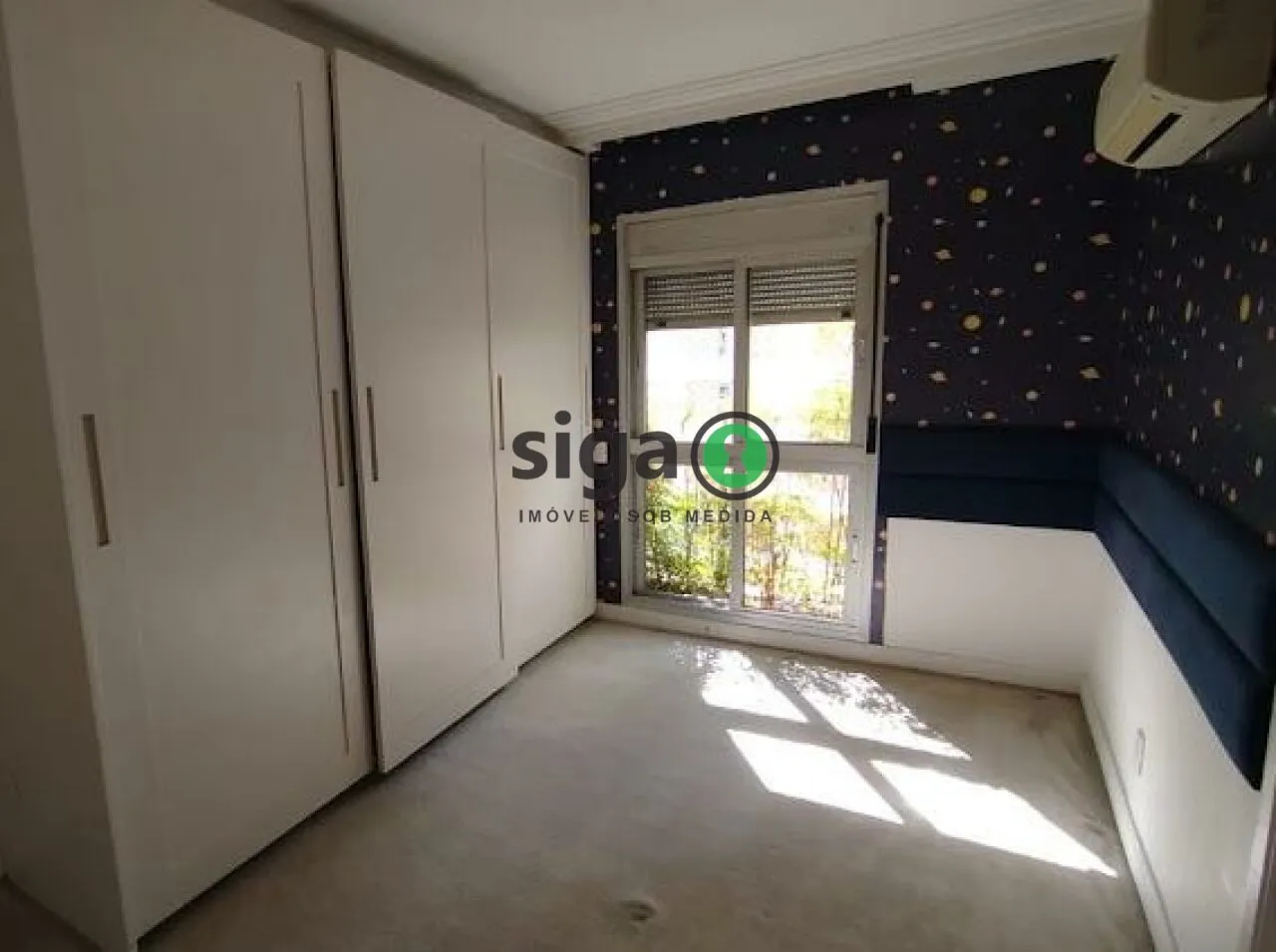 Imagem Apto para locação no bairro Cerqueira Cesar, com 2 suites, 2 vagas, para locação. SEMI MOBILIADO