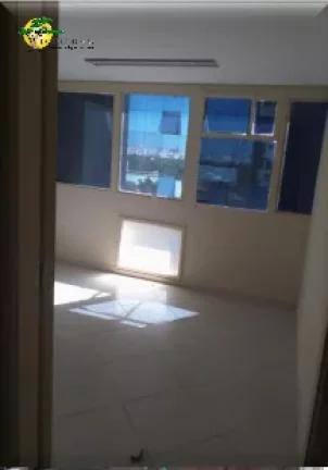 Imagem SALA COMERCIAL COM 90M² NA DR CESAR EM SANTANA