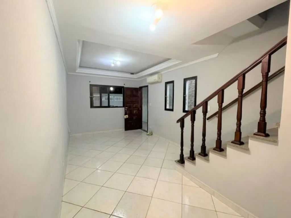 Imagem CASA COM 90,00 m² - GUILHERMINA - PRAIA GRANDE SP