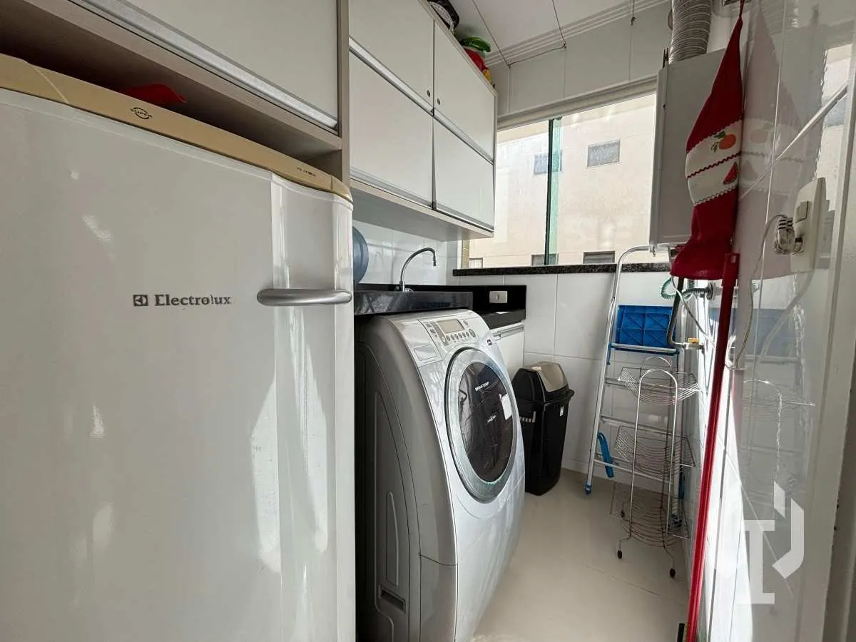 Imagem Apartamento à venda, no Tatiane Delagnello -, em Itapema, Meia Praia, com 3 quartos, 140m2