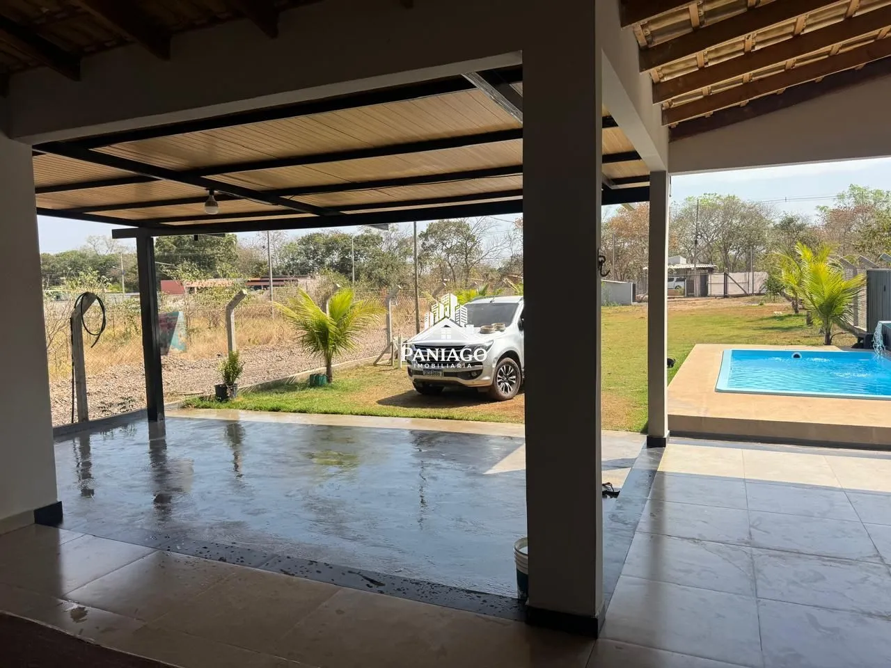 Imagem Casa com Piscina e Acesso ao Rio Cuiabá - Porteira Fechada