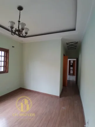 Imagem Sobrado para Locação, com Suíte e Varanda na Vila Gumercindo.