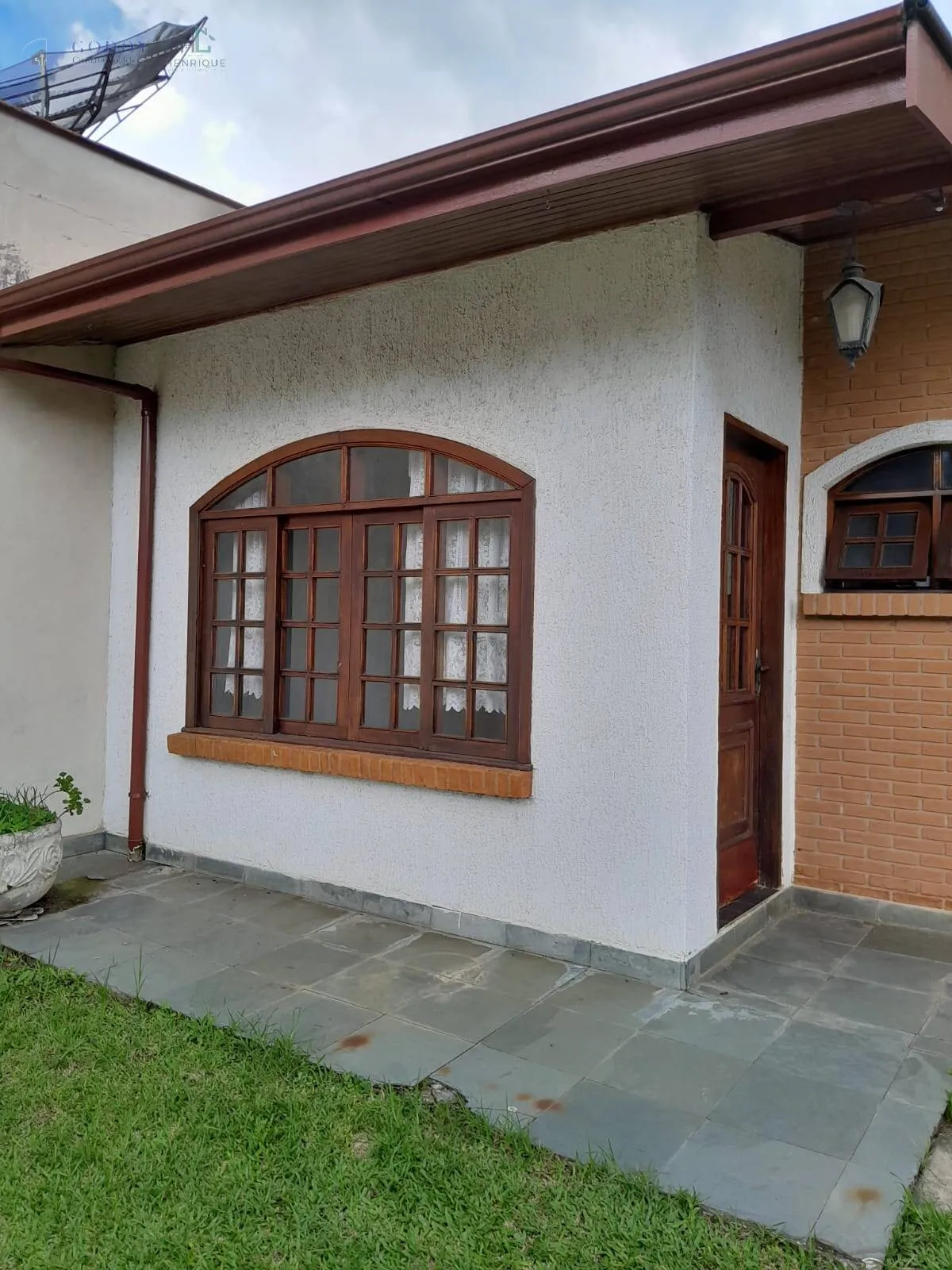 Imagem Casa Campos do Jordão Ideal para moradia ou investimento em pousada/airbnb.