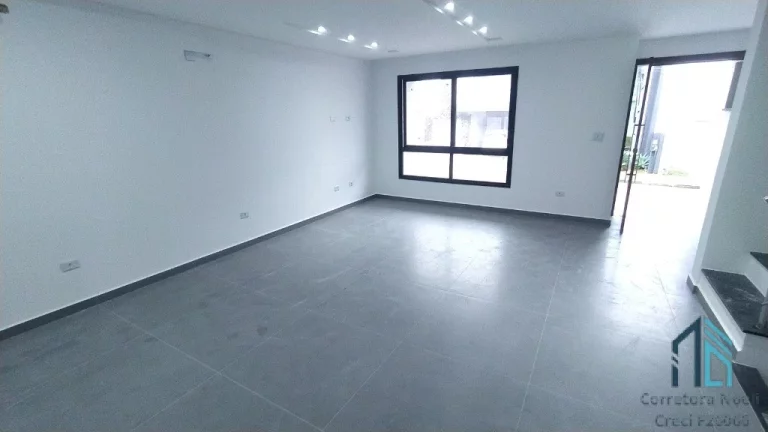Imagem Sobrado a venda, novo com terraço, ótimo acabamento 03 quartos c/suíte, no Pinheirinho em Curitiba PR
