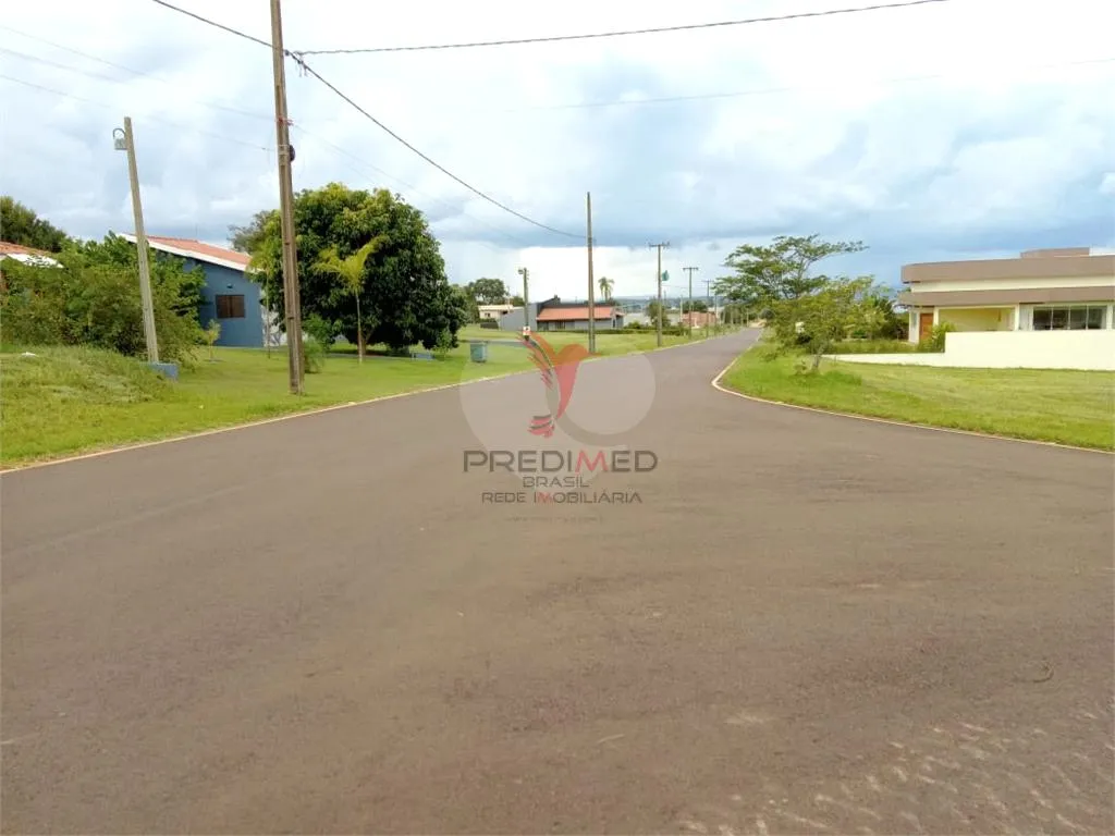 Imagem Lote/Terreno de 450m² no bairro Centro, em Paranapanema