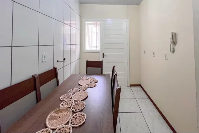 Imagem Casa em Condomínio para venda no bairro Olaria em Canoas