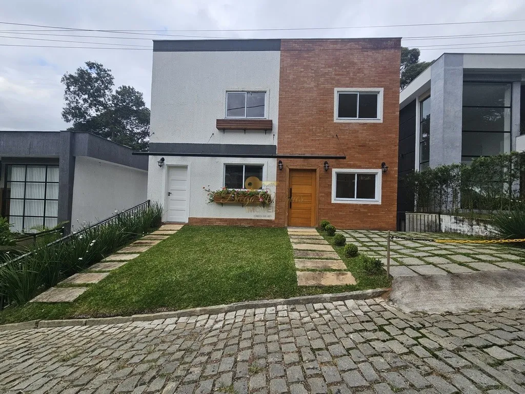 Foto do imóvel Casa em Condomínio para Venda em Teresópolis / RJ em Rua Doutor Ricardo Augusto Teixeira Castilho