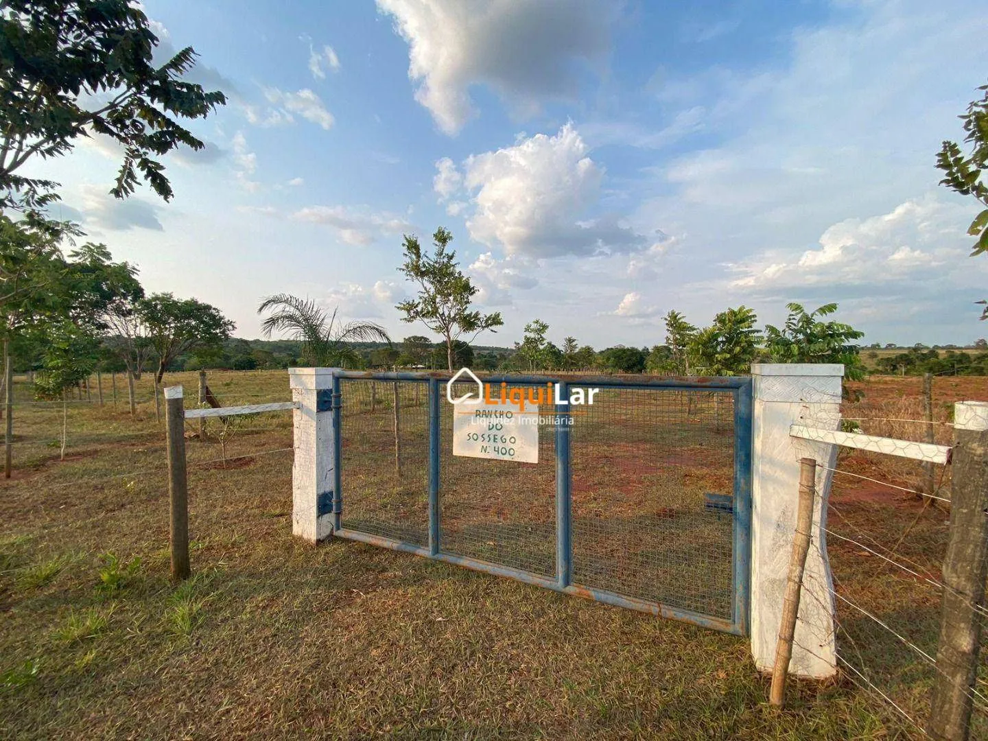 Foto do imóvel Chácara com 2 Hectares, Córrego e Dois Tanques de Peixe em Campo Grande/MS