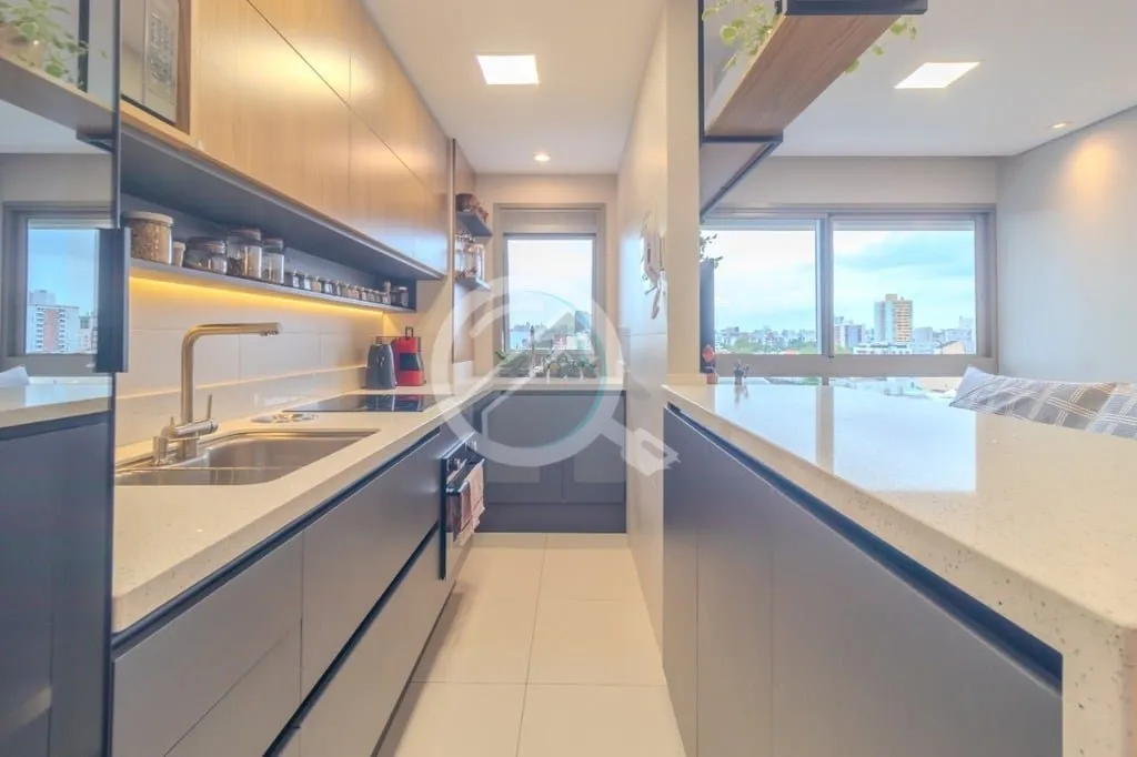 Imagem Lindo apartamento de dois Dormitórios, todo decorado por arquiteta renomada. O banheiro da Suíte f...