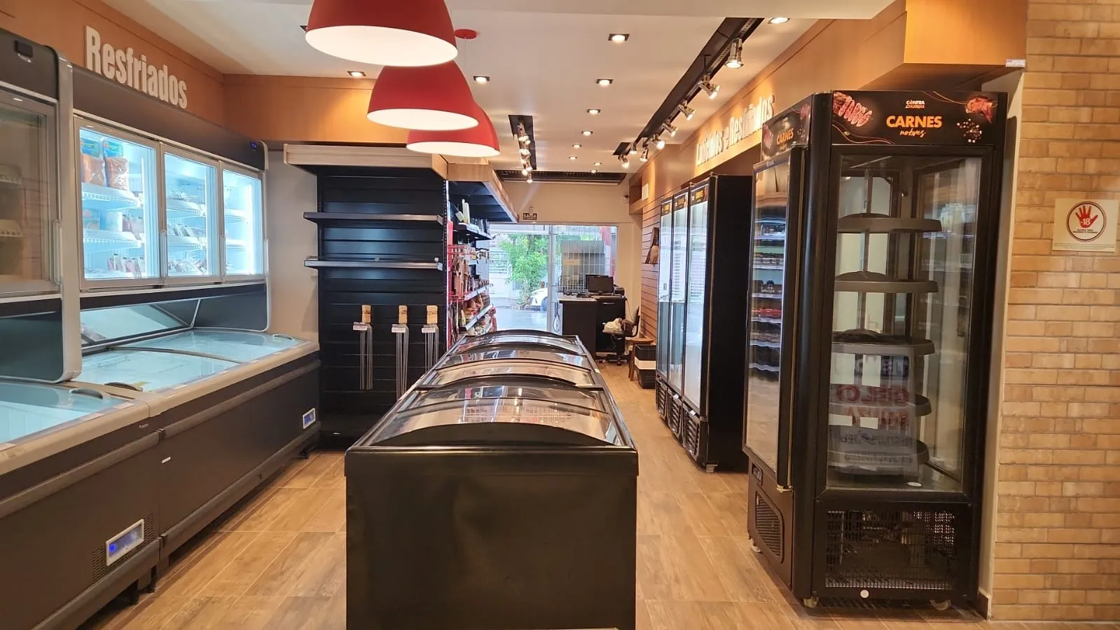 Imagem Ponto Comercial Raridade Carnívora: Uma Jornada Sensorial na Boutique de Carne Espetacular em Santos