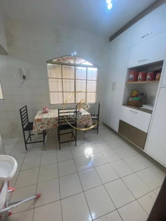 Imagem Casa, 2 Quartos (1 Suite), Pscina, Edícula, Bosque dos Eucaliptos, SJC