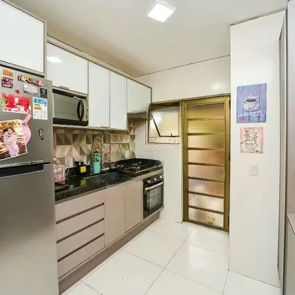 Imagem Casa em Condomínio com 3 Quartos, Piscina, Quintal e 2 Vagas