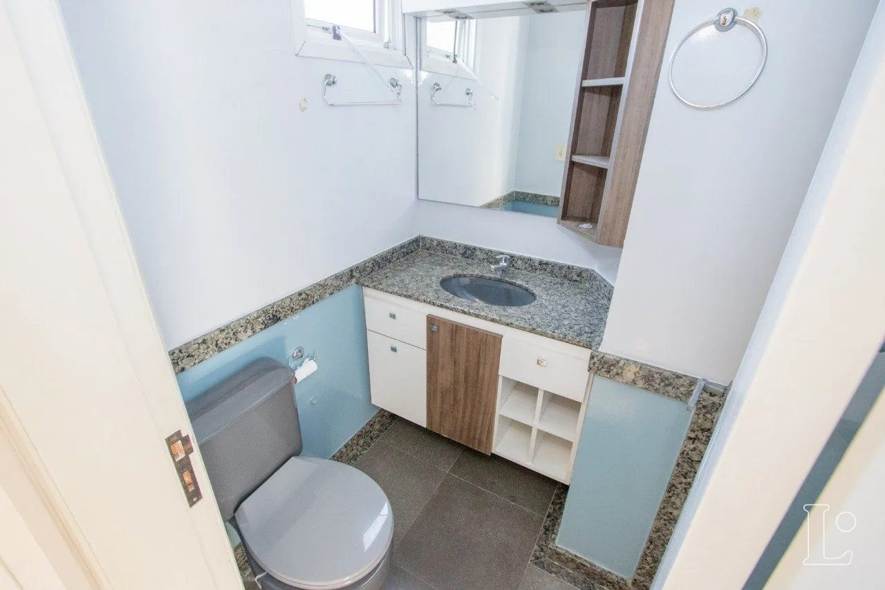Imagem Excelente casa em condomínio fechado -Bairro Cristal