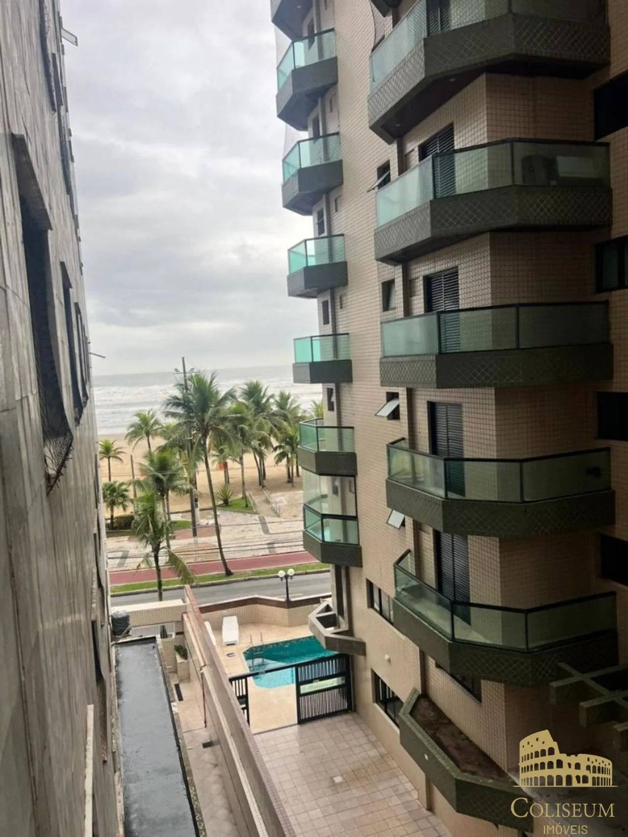 Foto do imóvel Apartamento com 1 dormitório à venda, 45 m² por R$ 285.000,00 - Tupi - Praia Grande/SP