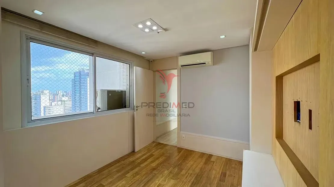 Imagem VENDO, ALUGO, NO CAMPO BELO ESTE BELÍSSIMO APARTAMENTO! ANDAR ALTO, 288M2, ACEITA PET