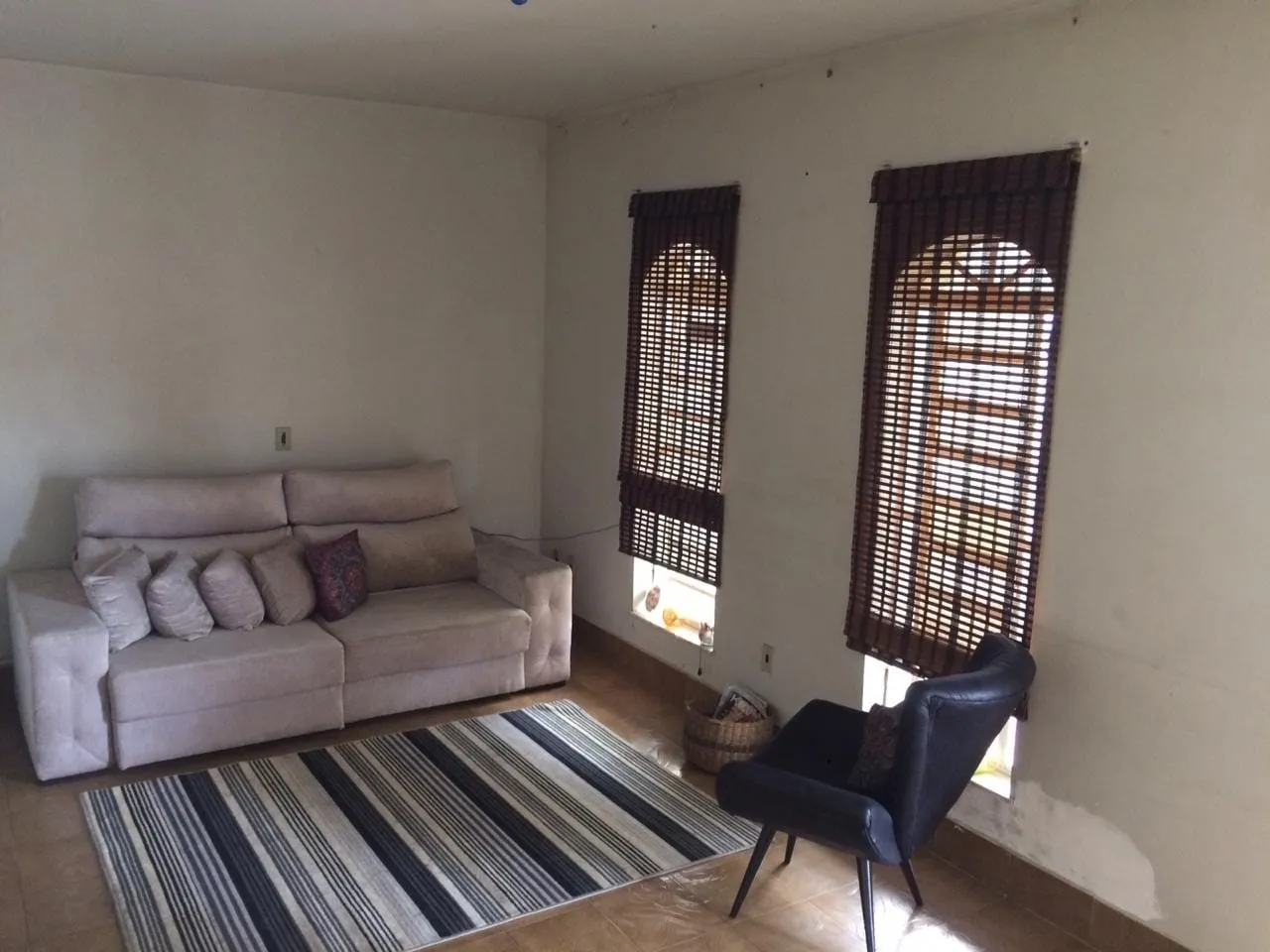 Imagem Casa à venda 3 Quartos, 2 Vagas, 400M², Campo Alegre, Pindamonhangaba - SP