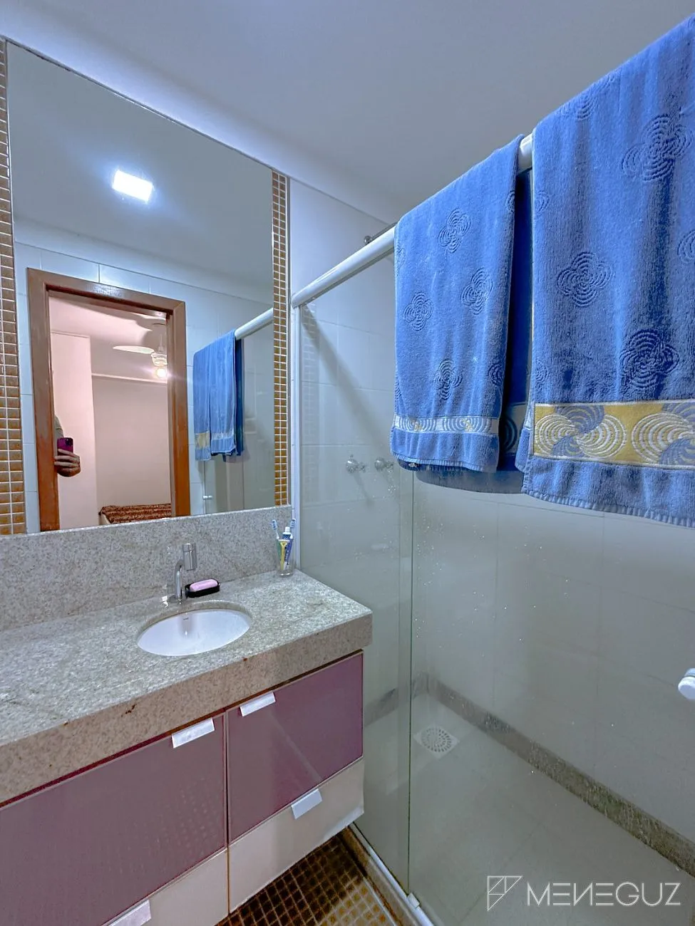 Imagem Apartamento 4 Quartos de frente para o mar com área externa!