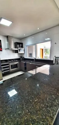 Imagem Casa de Condomínio com 3 Quartos à Venda, 230 m² em Chácaras Reunidas São Jorge - Sorocaba