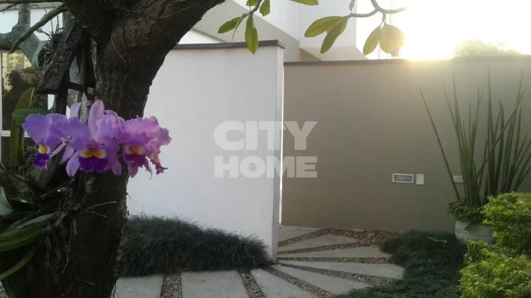 Imagem Apartamento com 117m2, 3 dormitórios ( 1 suíte ), 3 banheiros e 2 vagas na garagem. Apartamento re...
