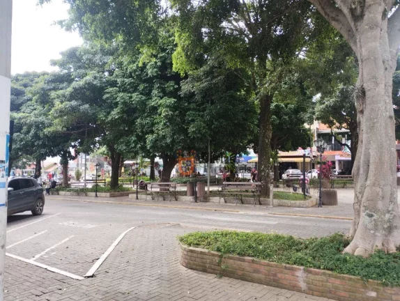 Imagem Casa com 2 dormitórios à venda, 100 m² por R$ 900.000,00 - Centro - Extrema/MG