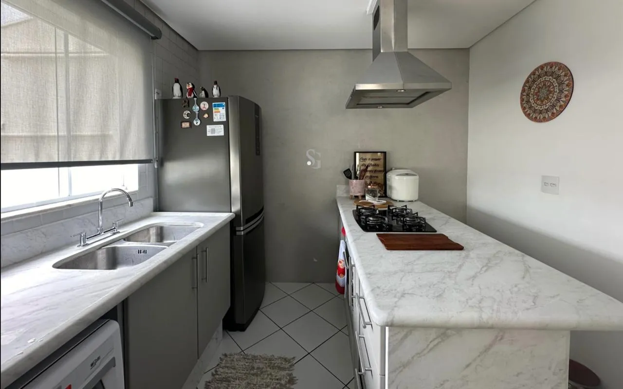 Imagem Casa à venda em região privilegiada, perfeita para quem busca um lar aconchegante e espaçoso para sua família